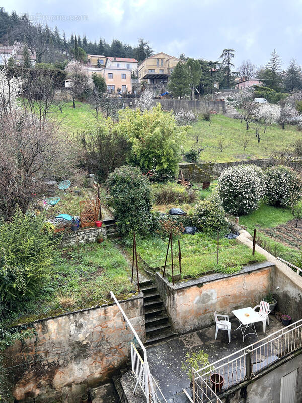 Appartement à PRIVAS