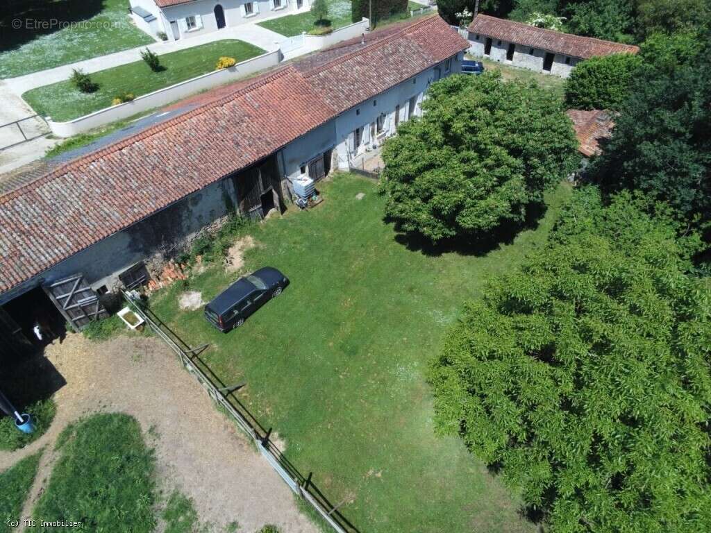 Maison à CIVRAY