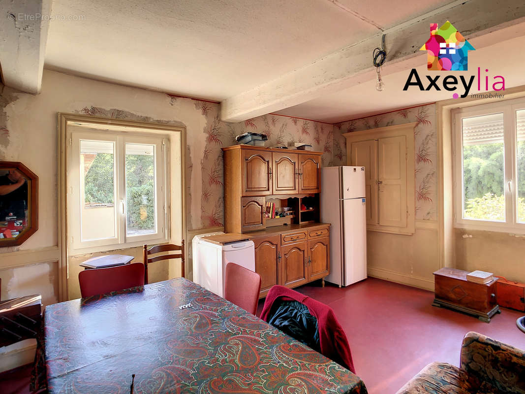 Maison à CHARLIEU