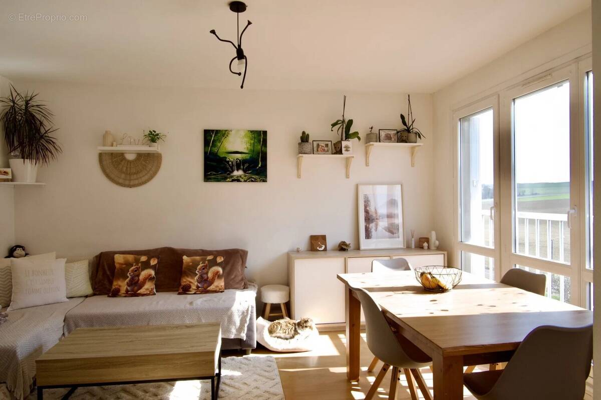Appartement à BEYNES