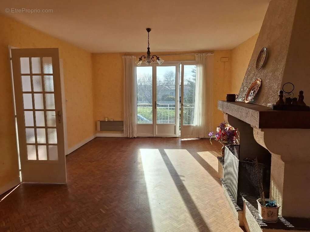 Maison à MAINE-DE-BOIXE
