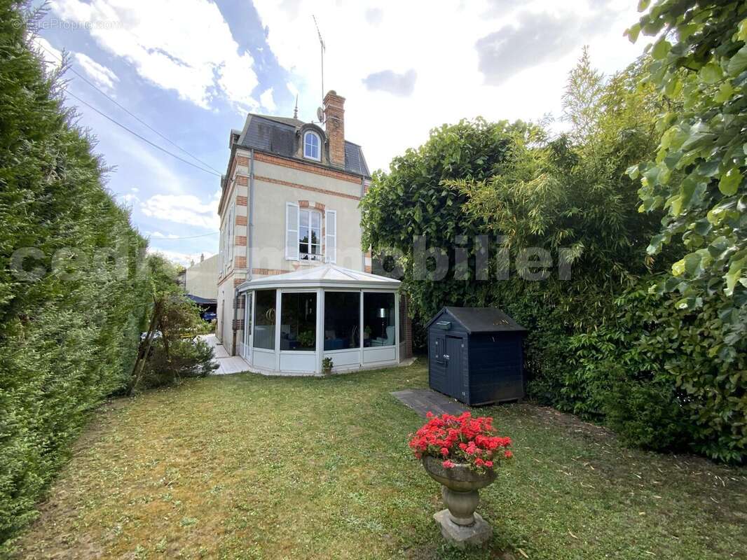 E483BC6A-B511-4AE1-A702-2BF3DD4FA611 - Maison à OLIVET