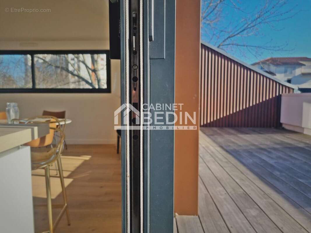 Appartement à BORDEAUX