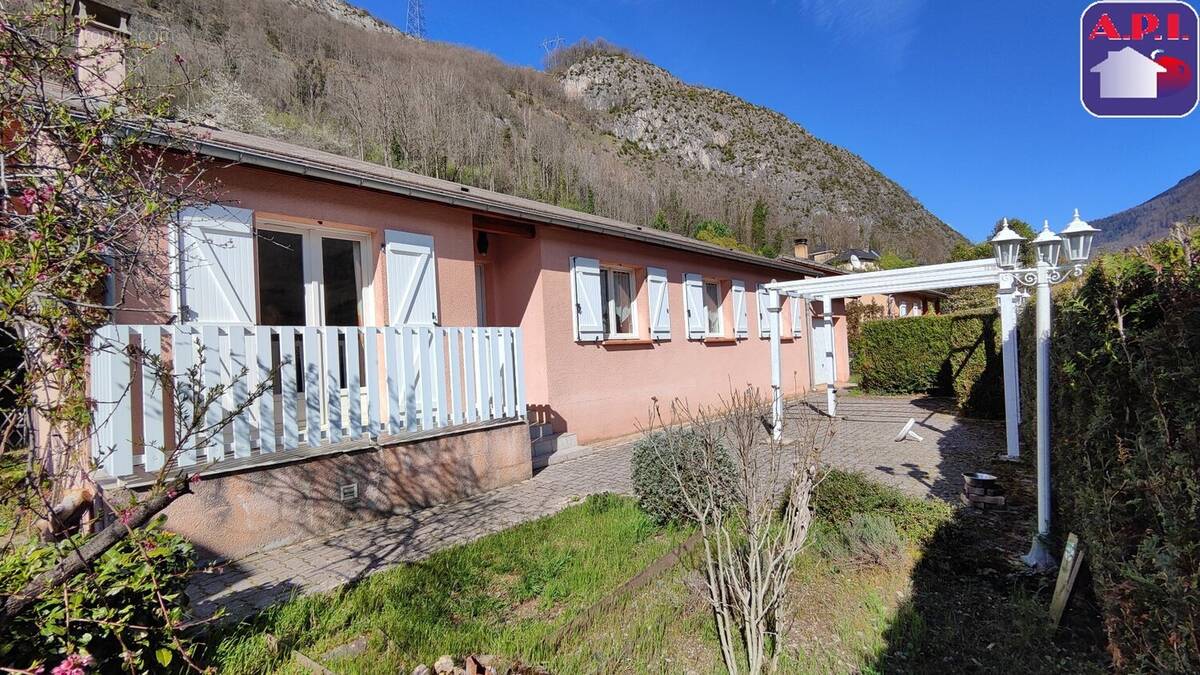 Maison à VICDESSOS