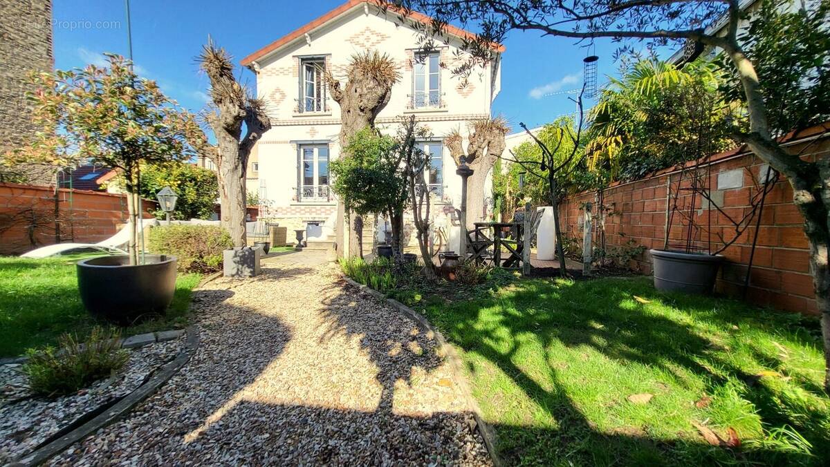 Maison à MAISONS-ALFORT