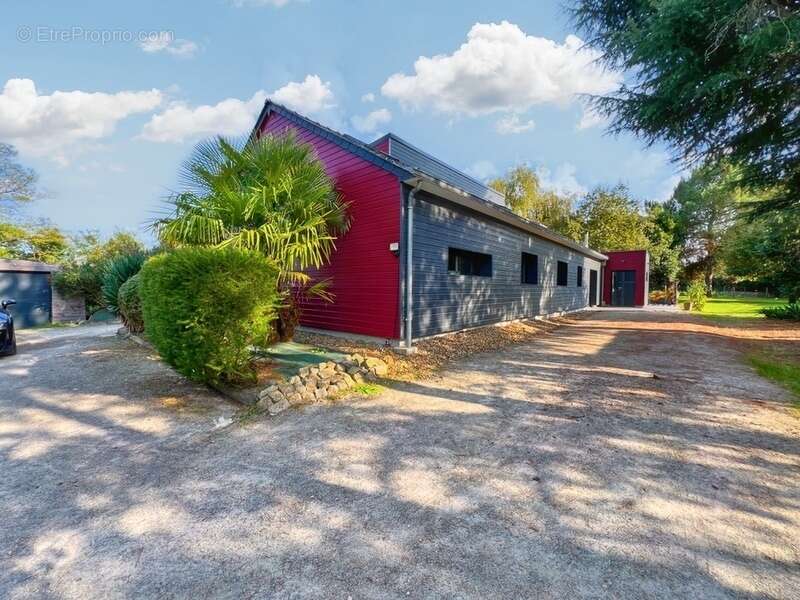 Maison à BRIOLLAY