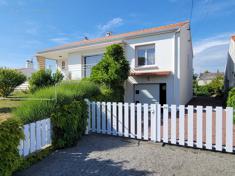 Maison à BEAUVOIR-SUR-MER