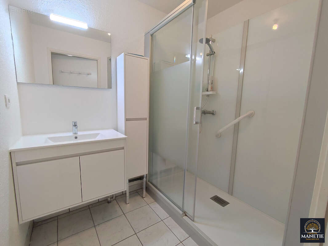 Appartement à CROISILLES
