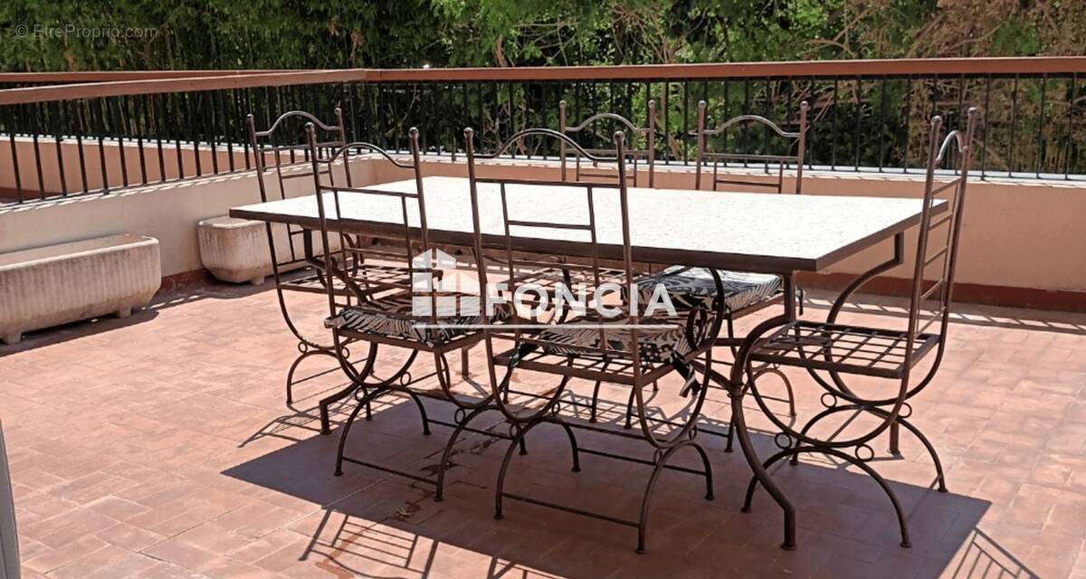 Appartement à HYERES