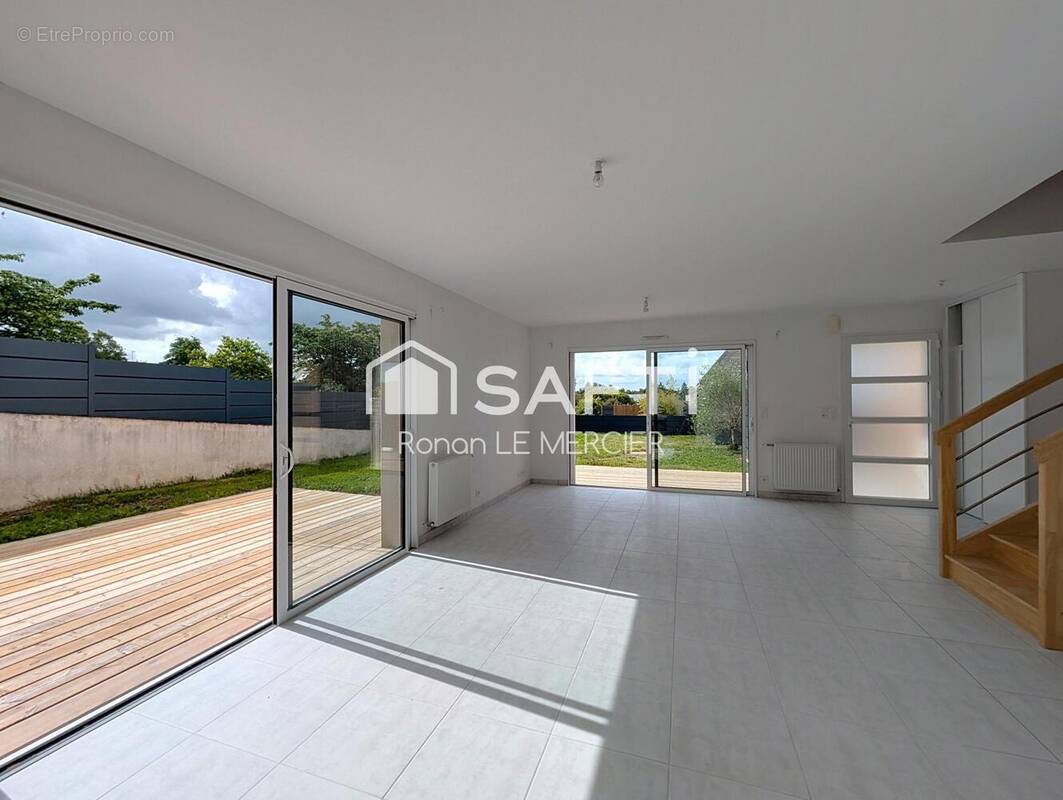 Photo 1 - Maison à SAINT-AVE