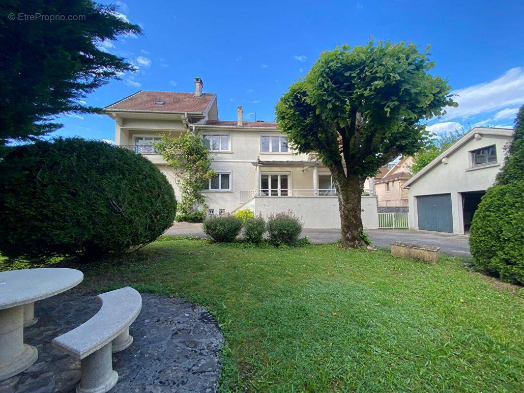 Maison à OYONNAX