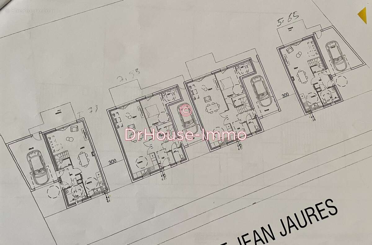 Maison à QUAROUBLE