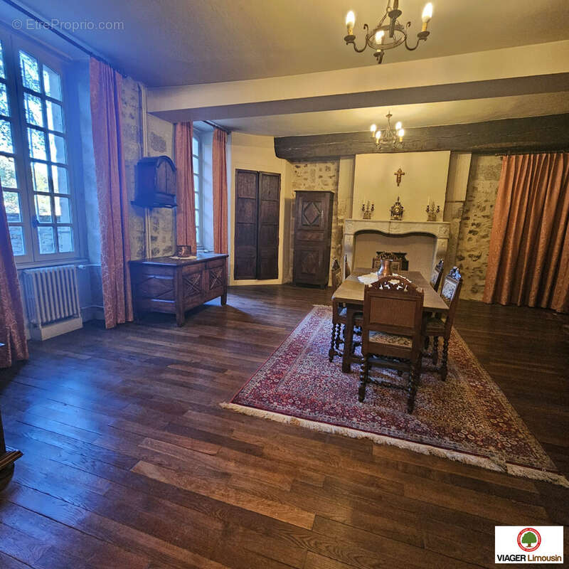 Maison à AUBUSSON