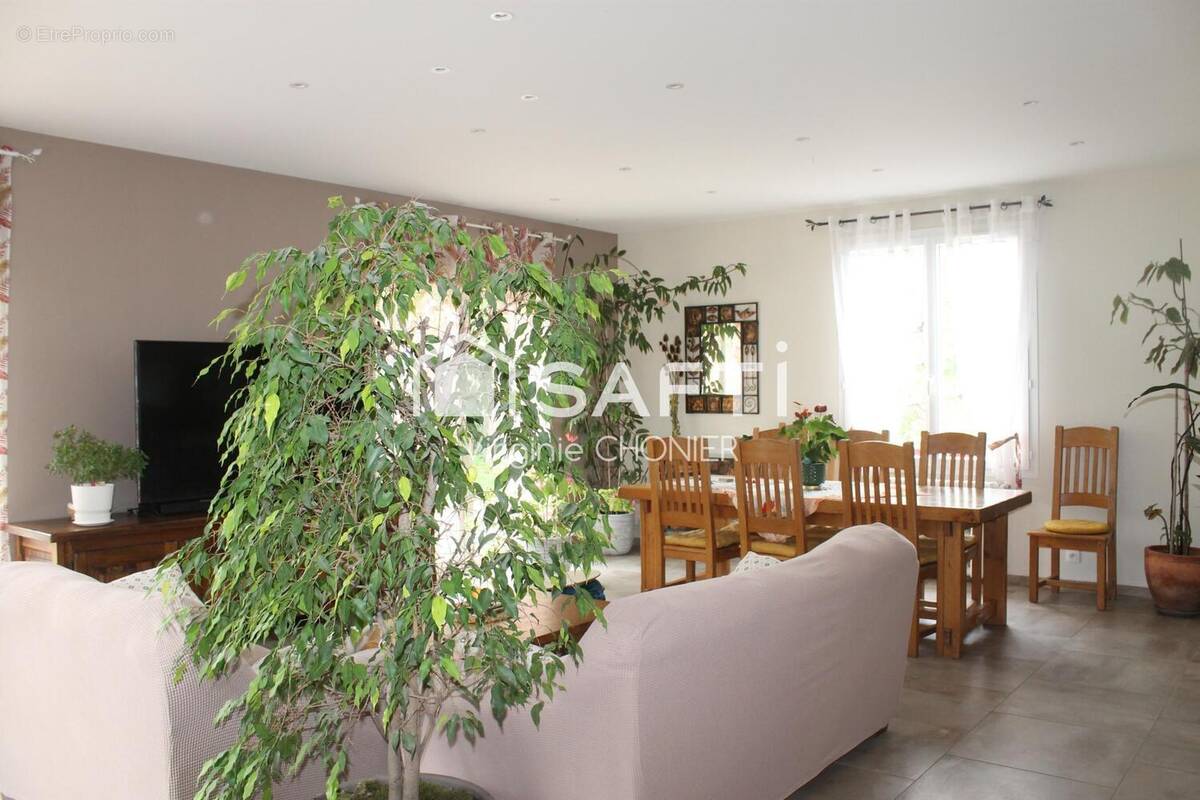 Photo 1 - Maison à VENDAT