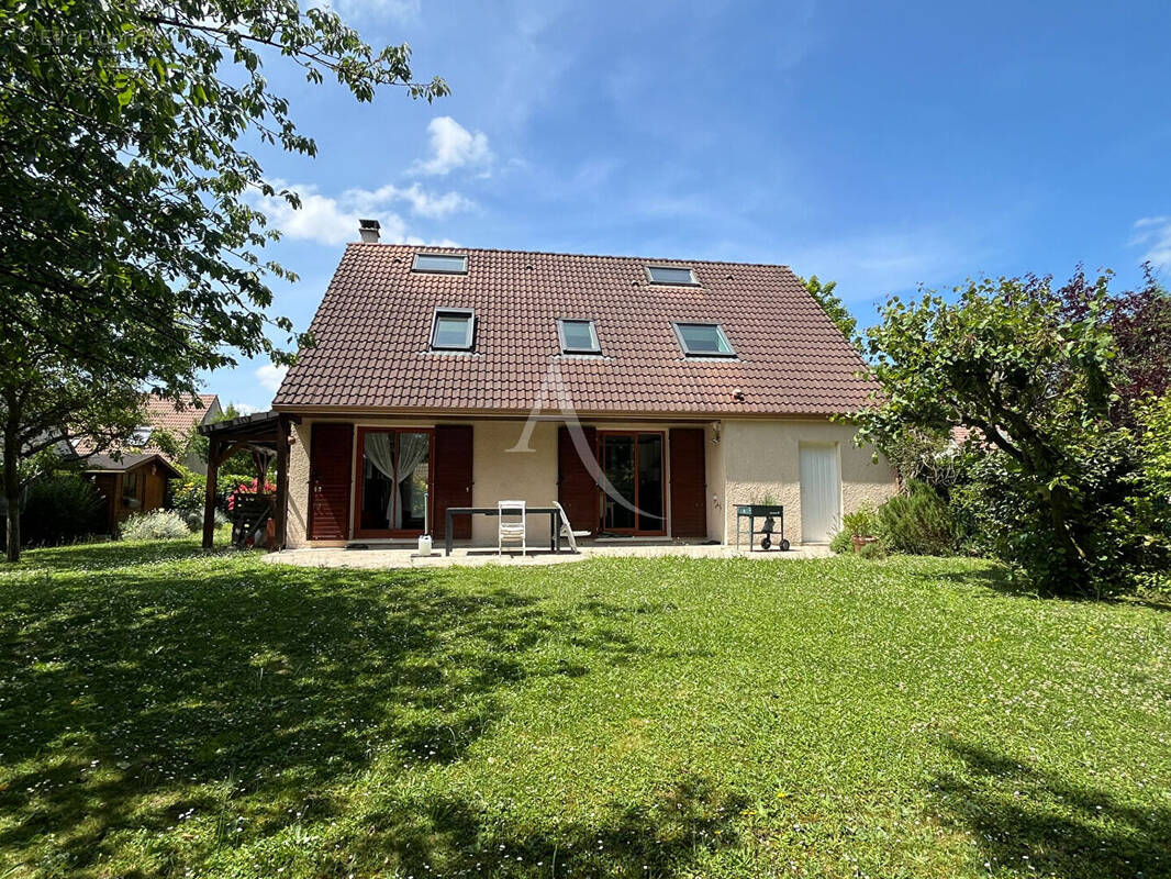 Maison à EMERAINVILLE