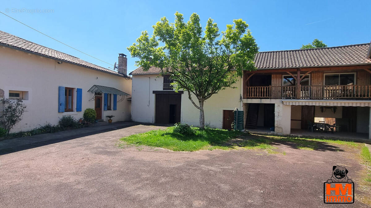 Maison à NONTRON