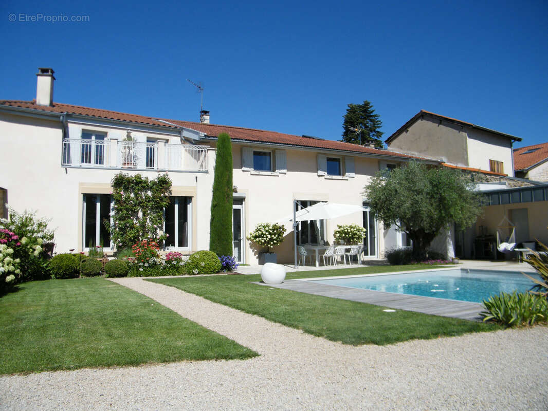 Maison à DARDILLY