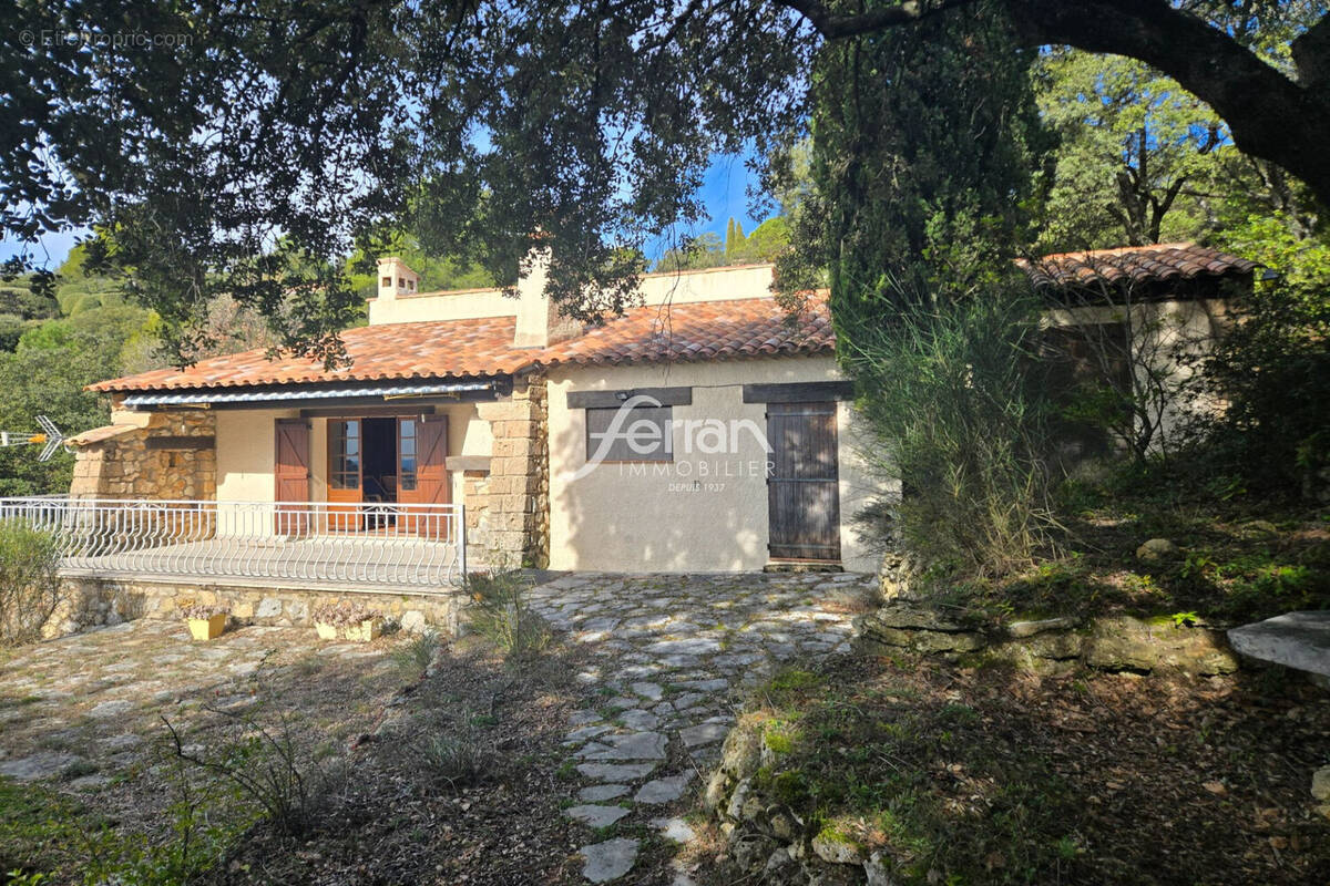Maison à TOURTOUR