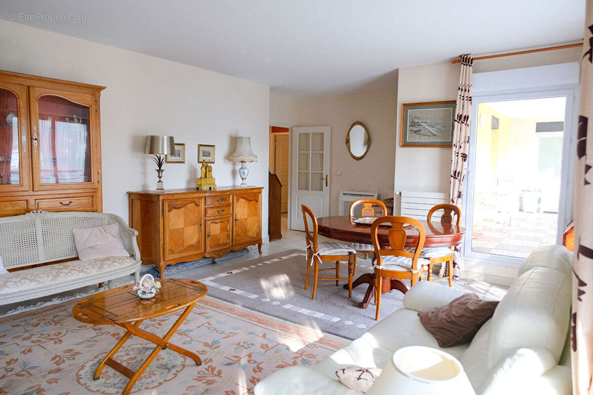 Appartement à TASSIN-LA-DEMI-LUNE