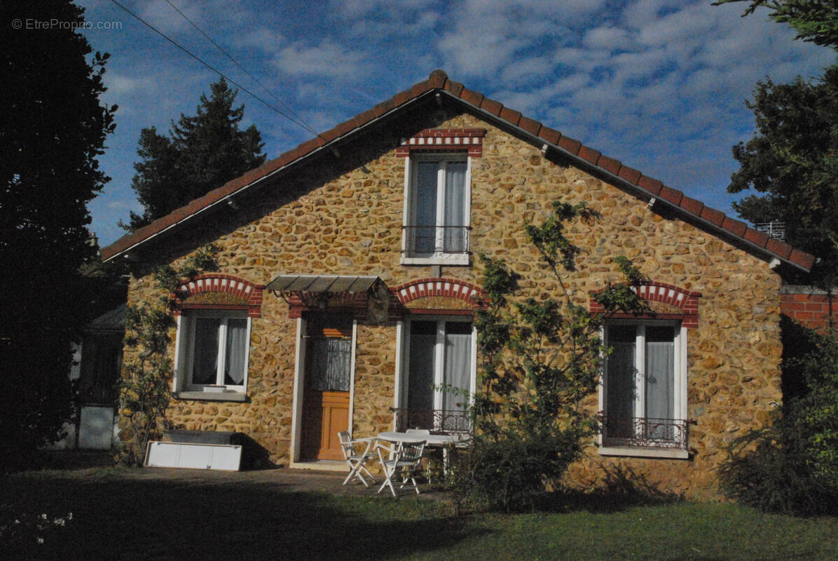 Maison à VAIRES-SUR-MARNE