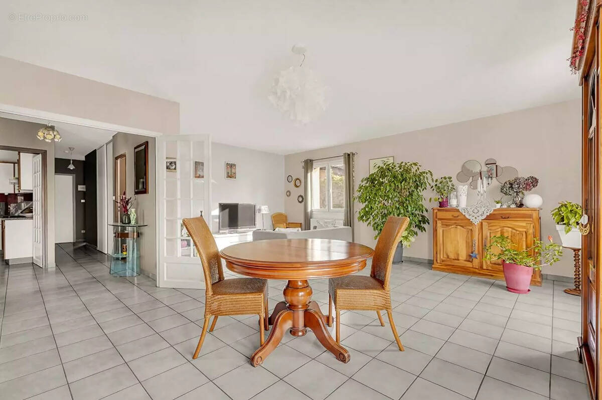 Maison à NANTERRE