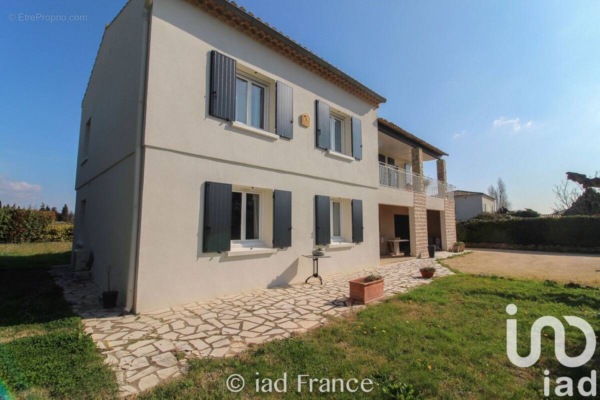 Photo 1 - Maison à MONTAREN-ET-SAINT-MEDIERS
