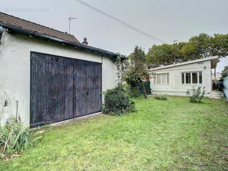 Photo 1 - Maison à SAINT-MAUR-DES-FOSSES