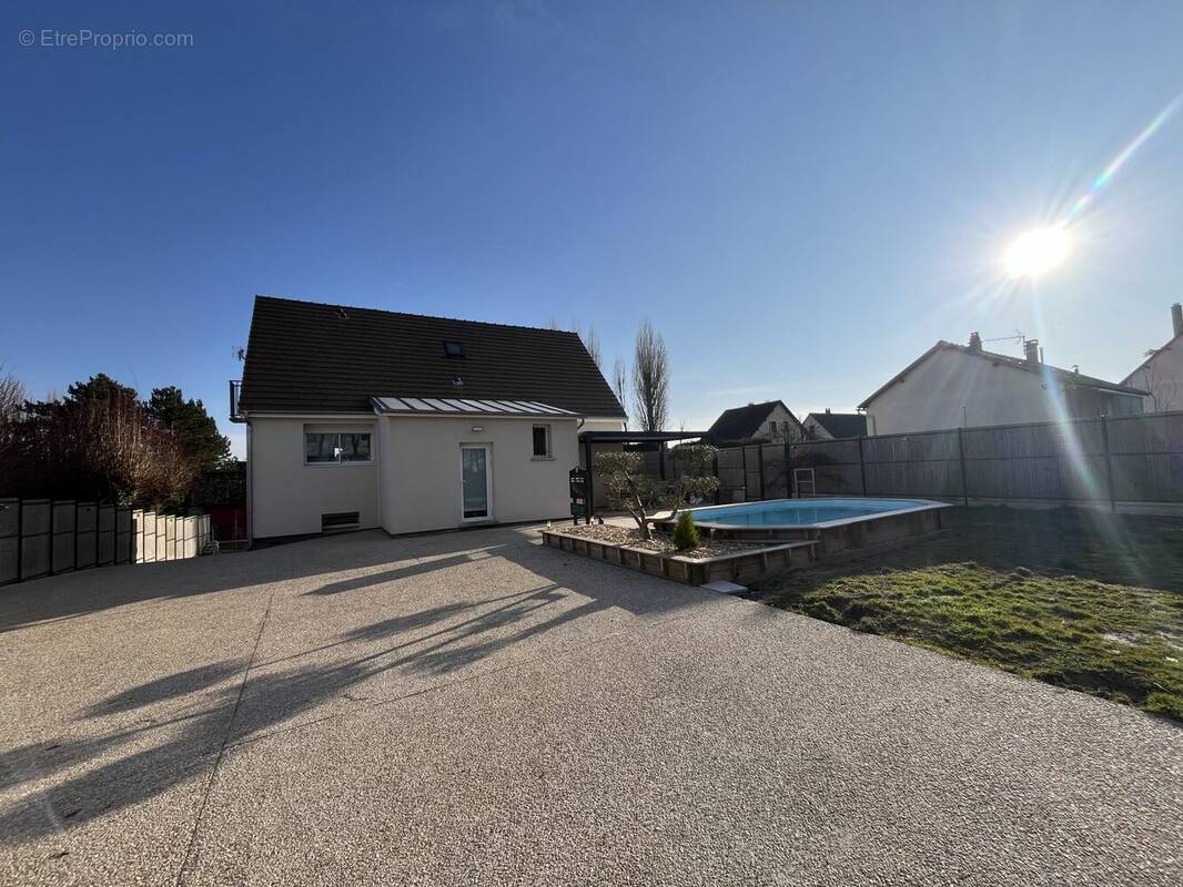 Maison à SAINT-CLAIR-SUR-EPTE