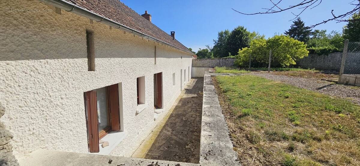 Maison à CERNY