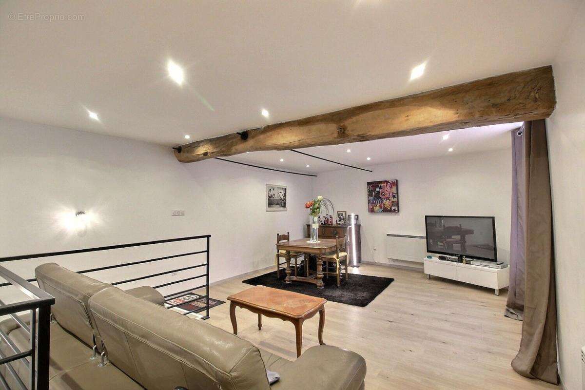 Maison à LES ABRETS