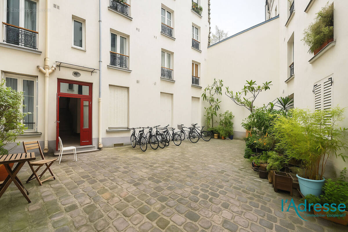 Appartement à PARIS-18E