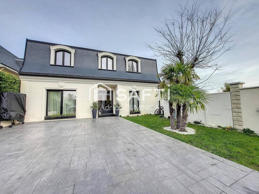 Photo 1 - Maison à LE PLESSIS-TREVISE