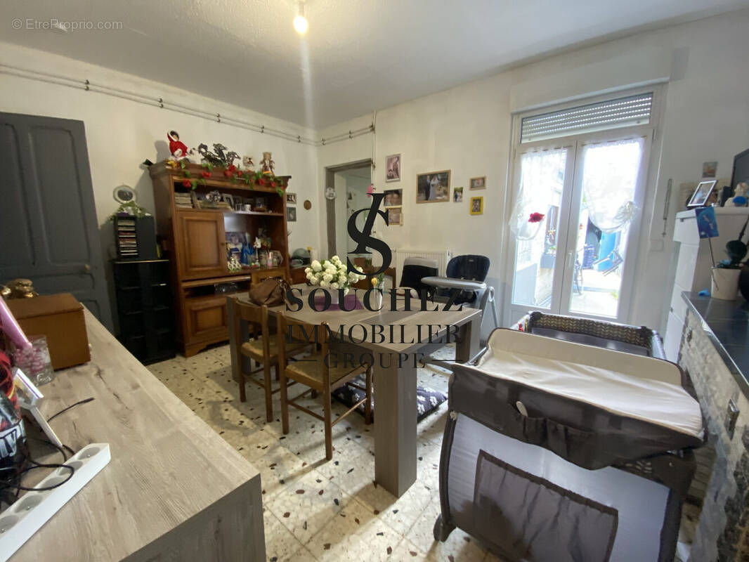 Maison à ANGRES