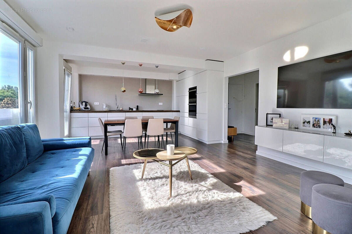 Appartement à MAREIL-MARLY