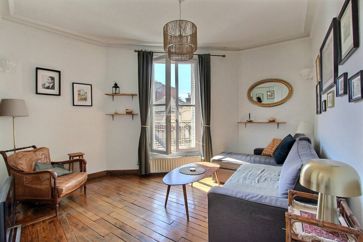Appartement à ASNIERES-SUR-SEINE