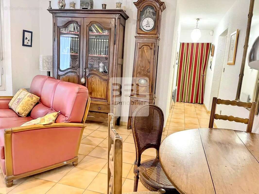 Appartement à PIERRELATTE
