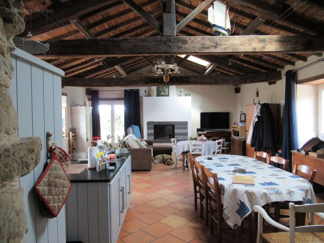Maison à BOUIN