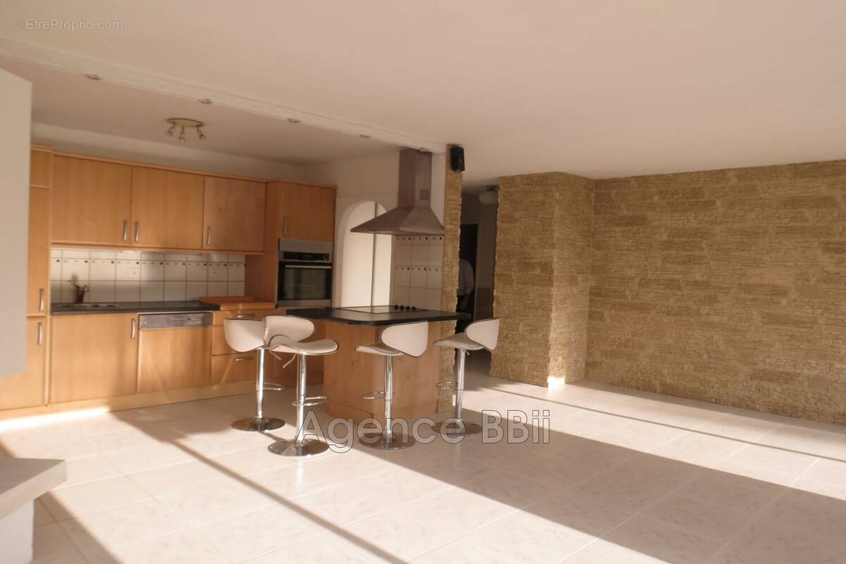 Appartement à MANDELIEU-LA-NAPOULE