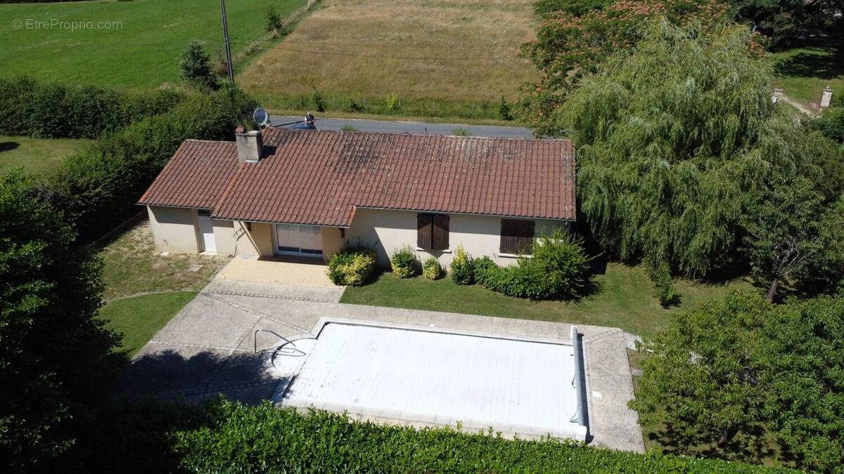 Maison à LAMONZIE-SAINT-MARTIN