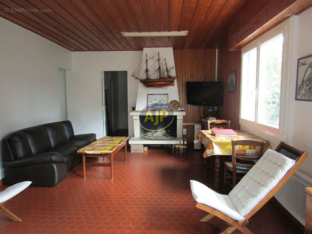 Maison à LACANAU