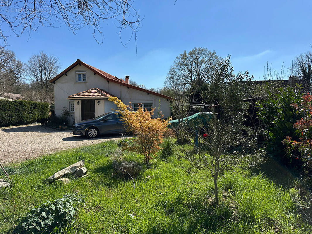 Maison à NOISY-SUR-ECOLE