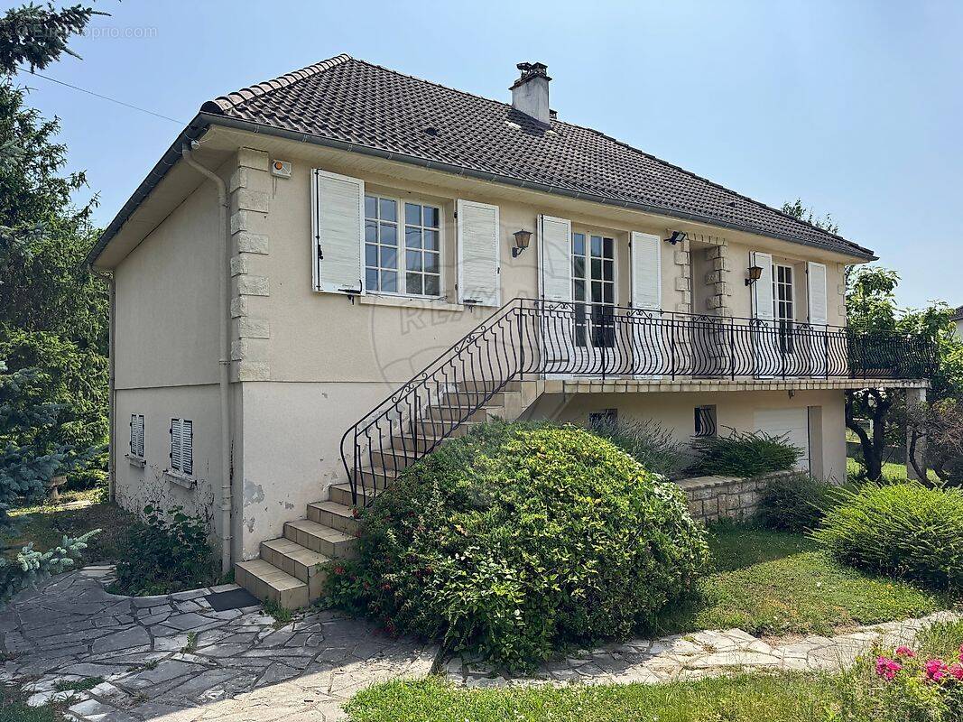 Maison à VARENNES-VAUZELLES