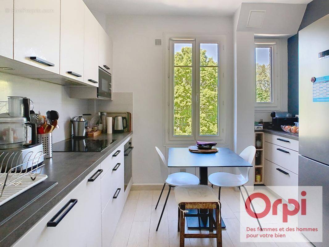 Appartement à ISSY-LES-MOULINEAUX