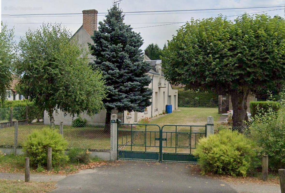 Maison à CONTRES