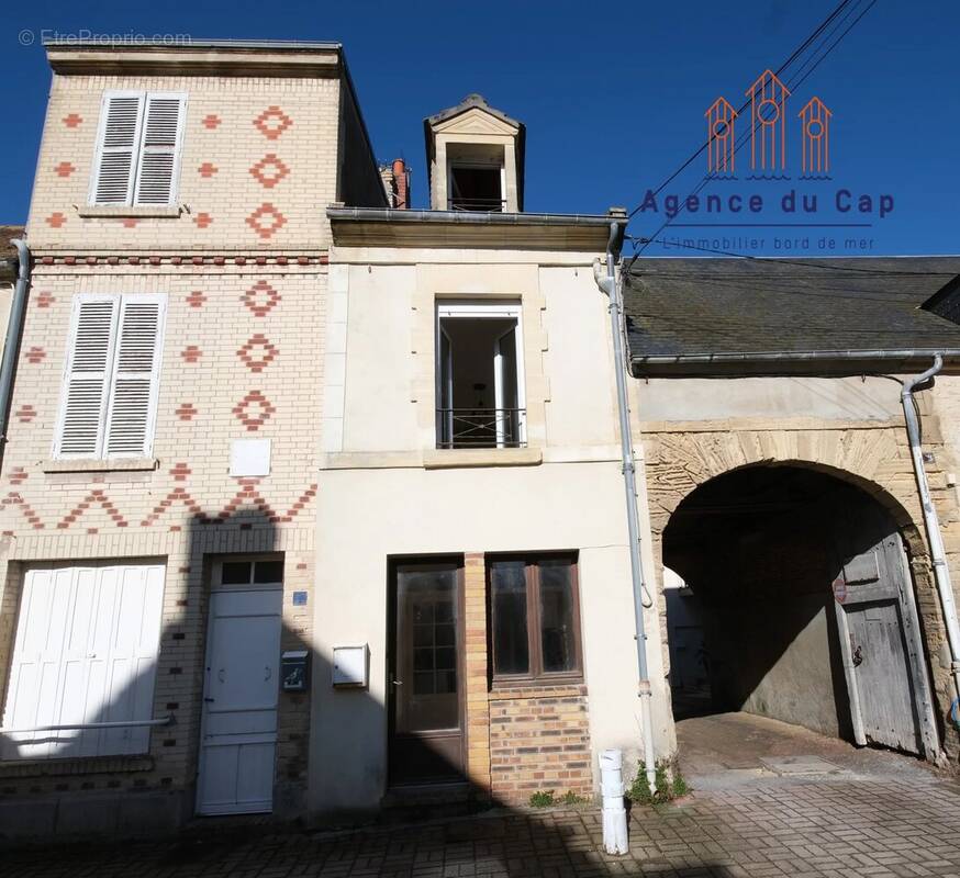 Maison à LANGRUNE-SUR-MER