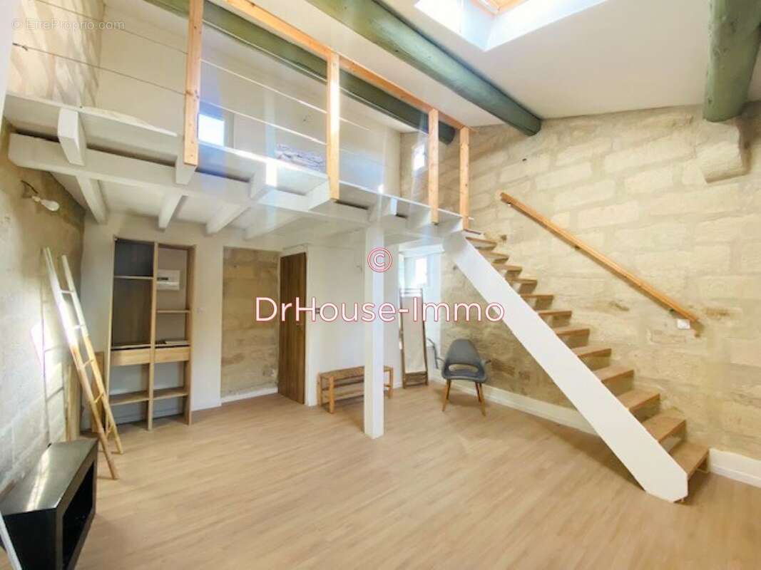 Appartement à UZES
