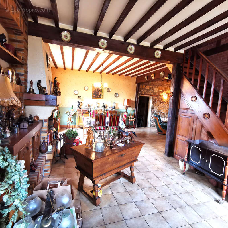 Maison à GREGES