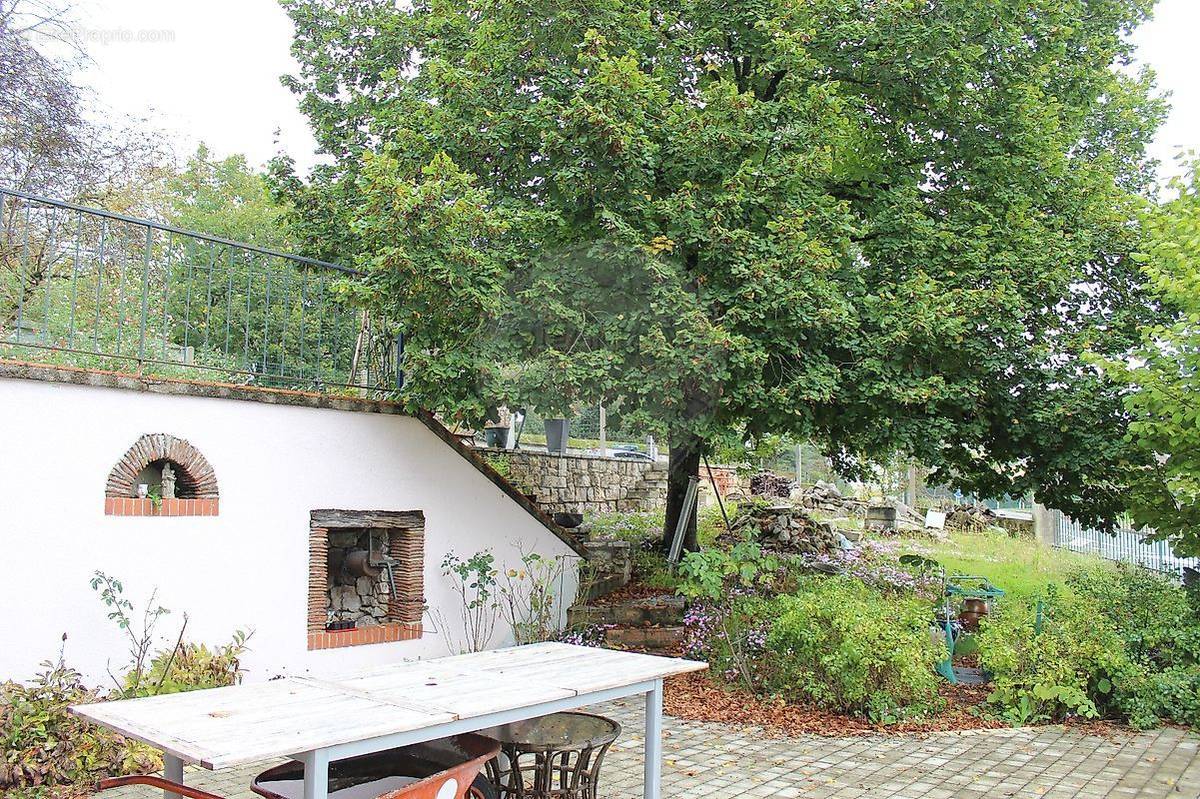 Maison à LA CHAPELLE-SAINT-MESMIN