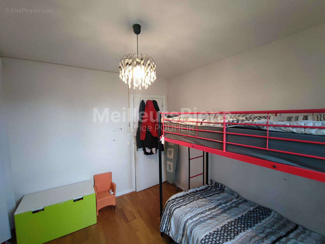 Appartement à LA CHAPELLE-SAINT-LUC