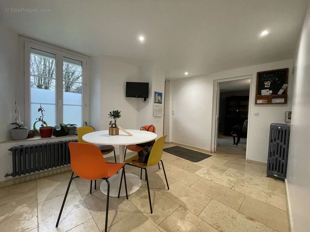 Maison à FONTAINE-SIMON